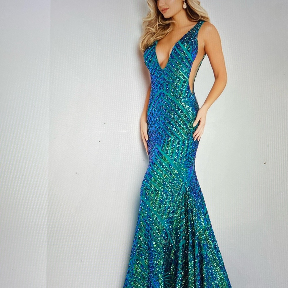 Jovani 59762 size 18 iridescent teal sequin gown